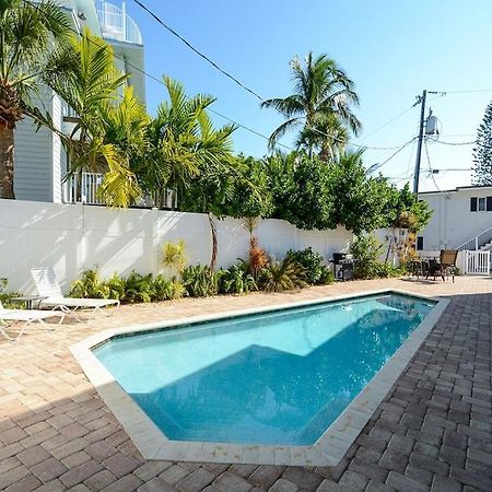 Canal 309 - Right In Siesta Key Village! Exterior photo